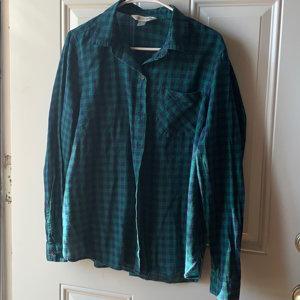 Lightweight cotton button up